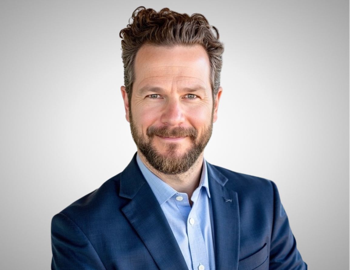 Alex Rhodes Headshot