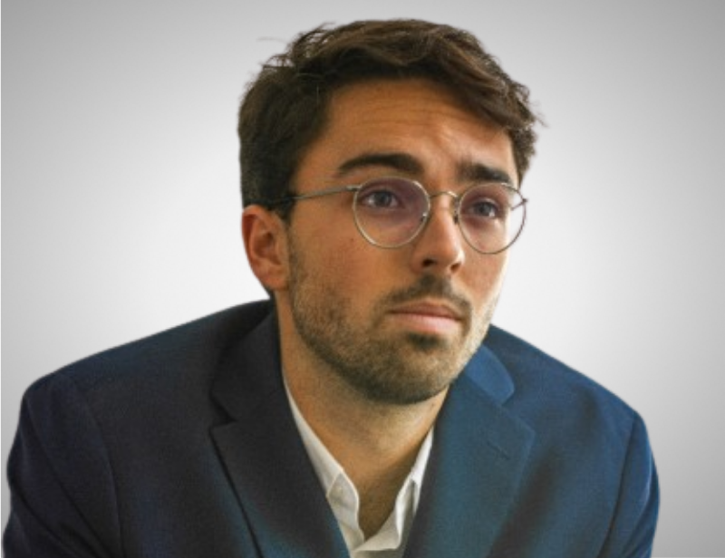 Alexandre Comas Headshot