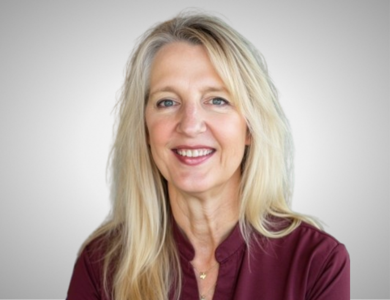 Cindi Johnson Headshot