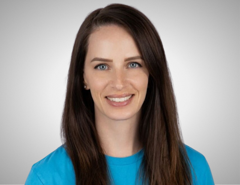 Dayna Armstrong Headshot