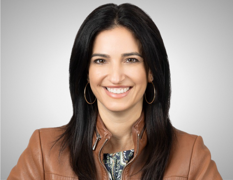 Dina Apostolou Headshot