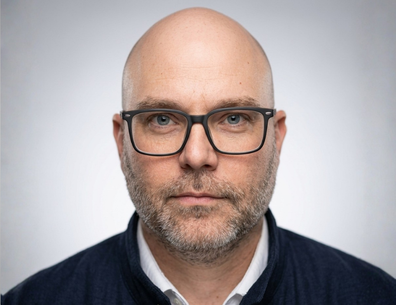 Gabor Radvanszki Headshot