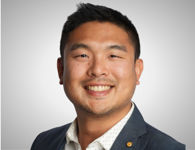 Jonathan Yim Headshot