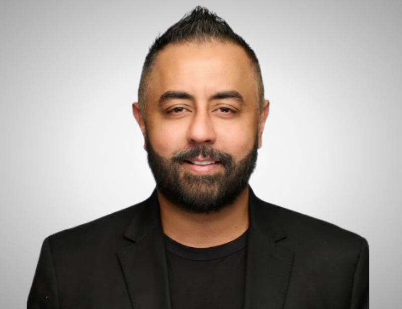 Omer Qureshi  Headshot