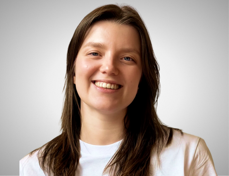 Sara De Meurichy Headshot