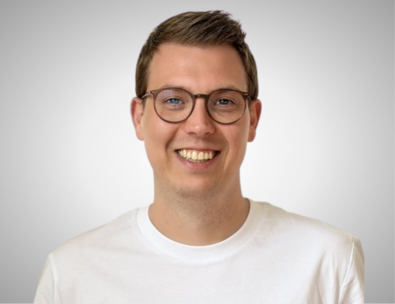 Stijn Provoost Headshot