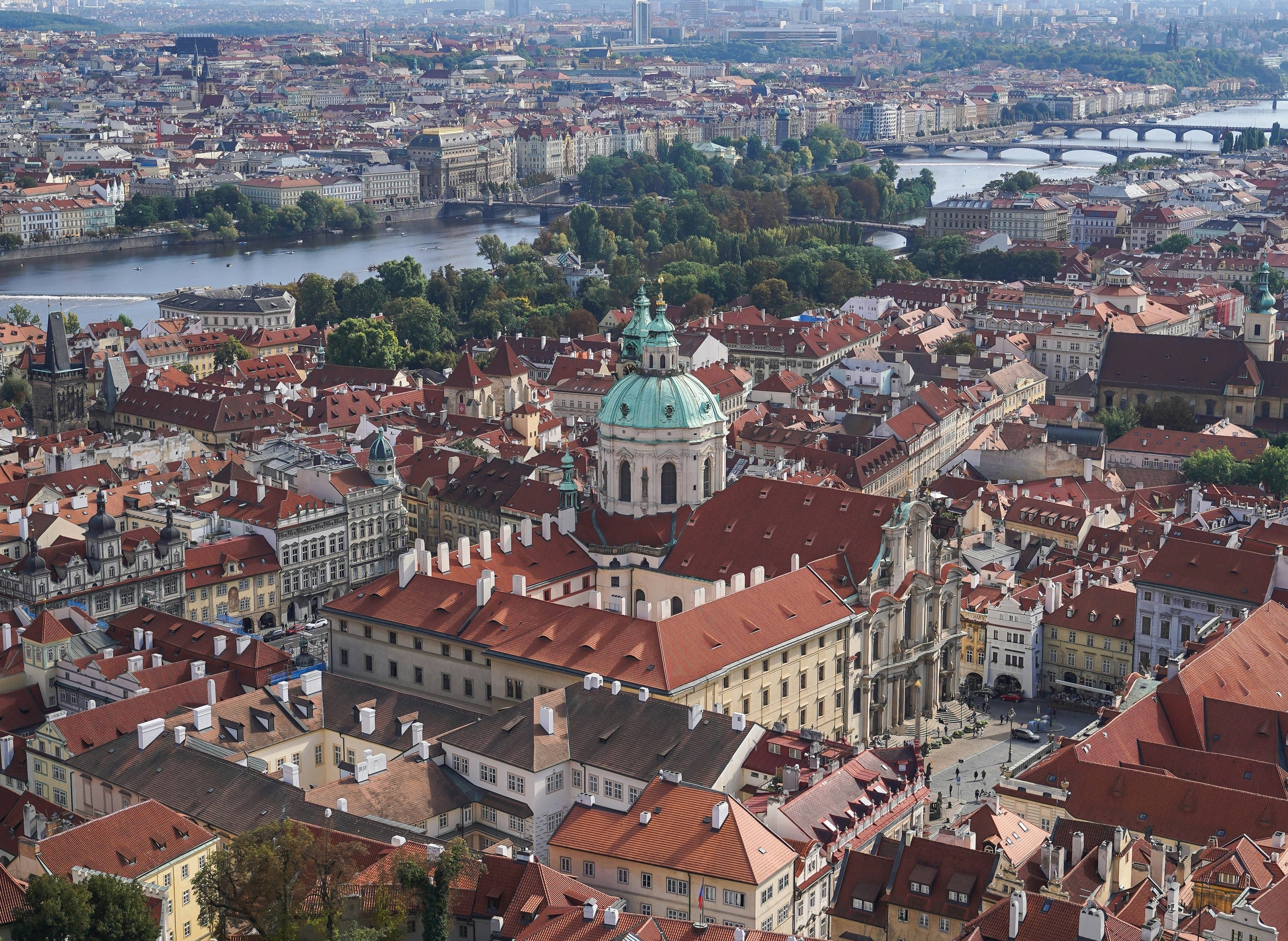 marius-walter-pbEY4EDDWuA-unsplash